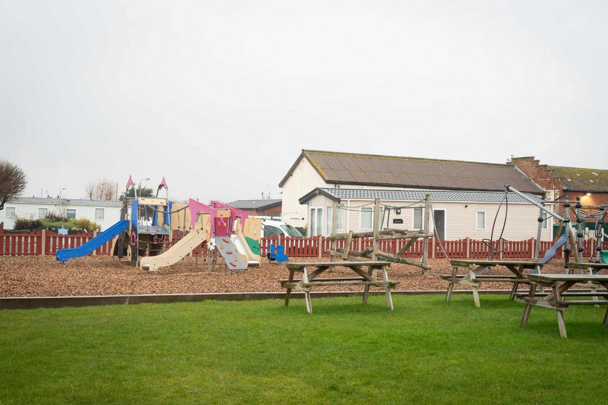 2 Bed Caravan For Hire At Golden Sands In リル エクステリア 写真